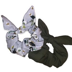 Bowknot scrunchie duo 